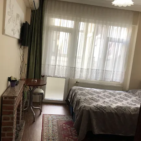 카디코이 케르반사라이 2*