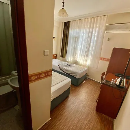 Kadikoy Kervansaray 2*