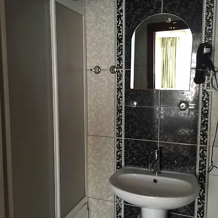 Hotel Kadikoy Kervansaray 2*