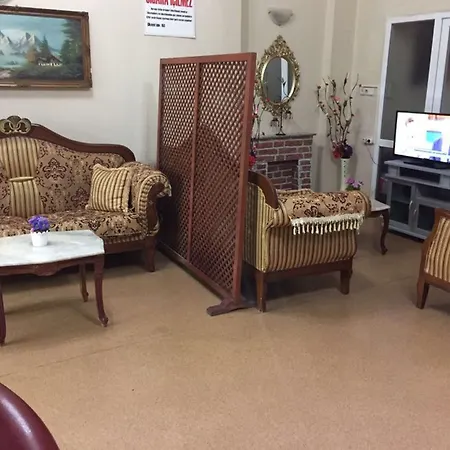 Kadikoy Kervansaray 2*