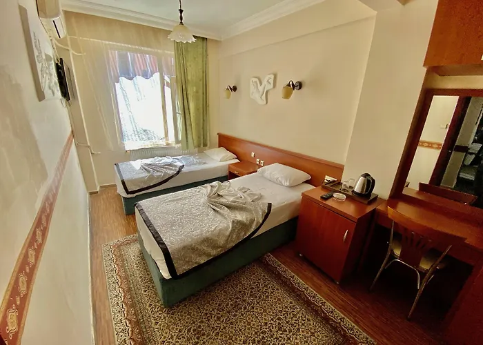 Hotel Kadikoy Kervansaray 2*