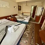 Kadikoy Kervansaray